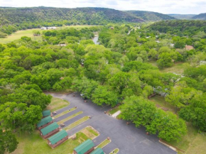 Summit Resort River Section Cabin 18, New Braunfels